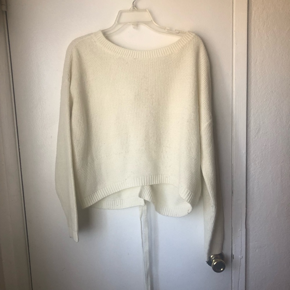 Cropped knitted sweater